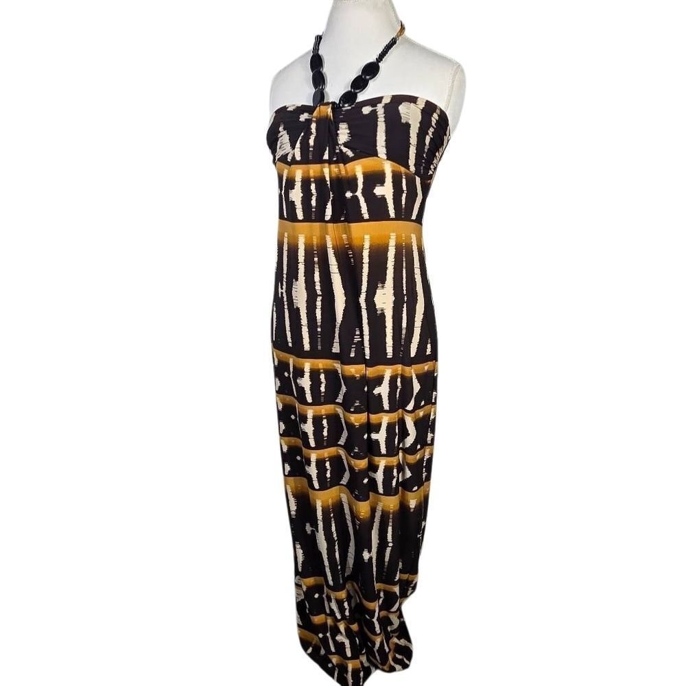 Valerie Bertinelli Strapless Dress in Black, White, and Gold